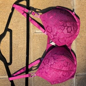 Victoria's Secret Fuchsia Lace Bra, 38D